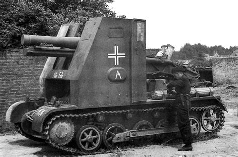 САУ 15 cm sIG 33 Sfl auf Pz Kpfw I Ausf B Sturmpanzer I