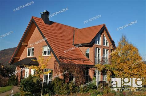 Eigenheim Stock Photo Picture And Low Budget Royalty Free Image Pic