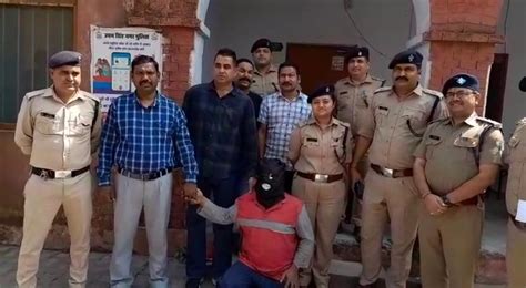 पढ़िए ख़बर कहां पुलिस ने किया नकली सीमेंट बनाने वाली फैक्ट्री का