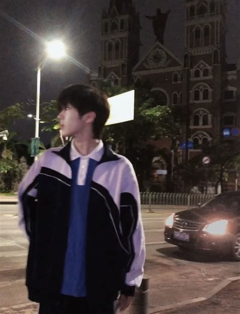 小红书 Xiaohongshu Xhs Douyin Chinese Boy East Asian China Aesthetic