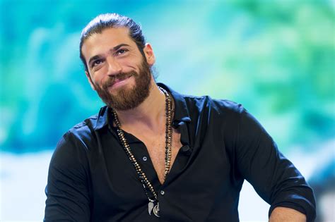 Can Yaman Sceglie La Puglia Per Le Vacanze Lattore Turco In Salento