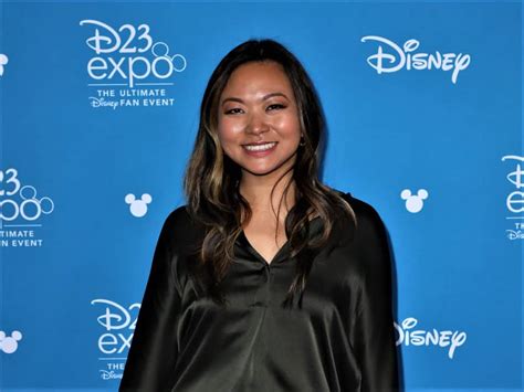 Crazy Rich Asians Writer Learns Co Writer Gets 10 Times Her Pay