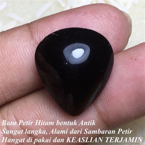 Kegunaan Batu Petir Hitam David Dickens