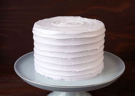 12 Icing Techniques For Different Wedding Cakes Photo Wedding Cake