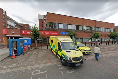 60 NHS nurses have resigned from one department at St George’s Hospital Tooting, says MP