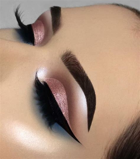 Pin By Alexandra Ali On Idei Machiaj Eye Makeup Best Makeup Products