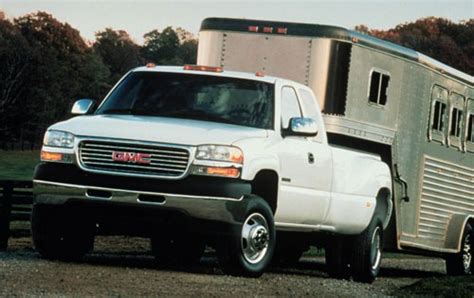 2002 GMC Sierra 2500HD VINs, Configurations, MSRP & Specs - AutoDetective