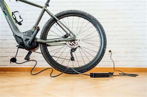 Guide To Charging Your E Bike Battery Pauls Cycles Hub