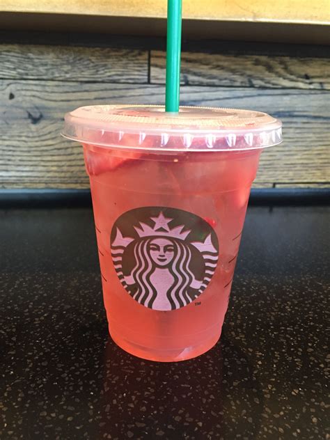 Starbucks Strawberry Acai Refresher With Lemonade Calories