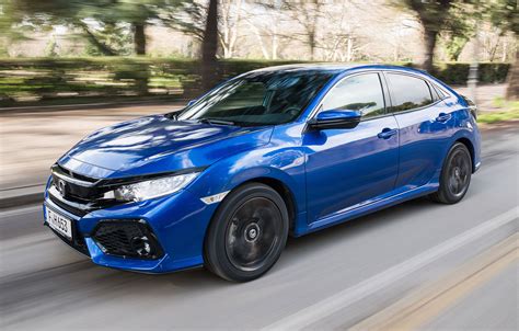 2019 Honda Civic Sedan Coupe Feature Refreshed Styling New Sport Trim Autoevolution