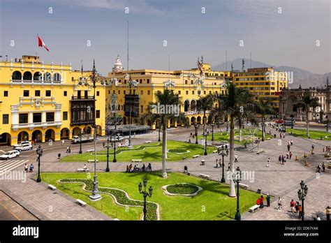 Plaza Mayor and Municipal Palace, Plaza de Armas, "Plaza de Armas de