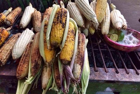 Elotes Asados En Antigua Guatemala Guatemalan Recipes Antigua