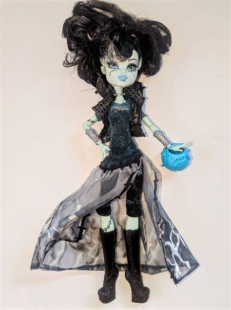 Monster High Scaris City Of Frights Ghouls Rule Frankie Stein