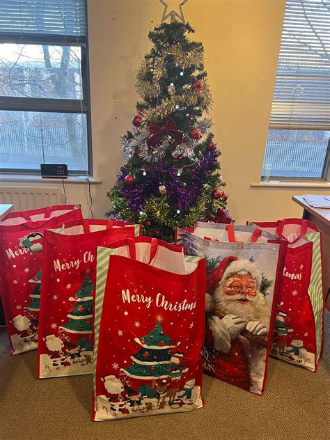 Support Services Team Helping Families At Christmas – iCare