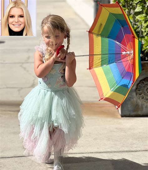 Jessica Simpsons Daughter Dresses Herself For Hottest Day In La