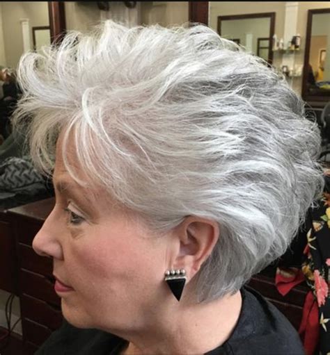 Short Hairstyles For Older Women Over 50 60 70 Gorgeous Gray Hair Hair Styles Modern Hairstyles