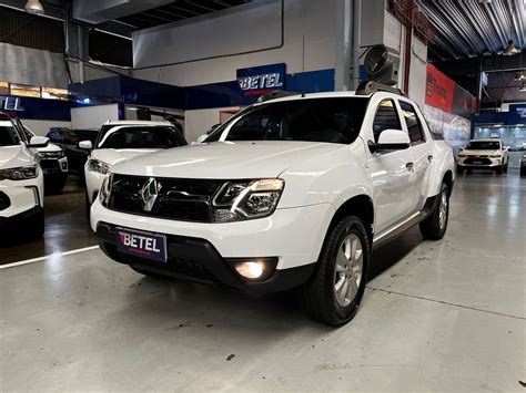 Renault DUSTER OROCH Expression 1 6 Flex 16V Mec Flex 4 portas câmbio