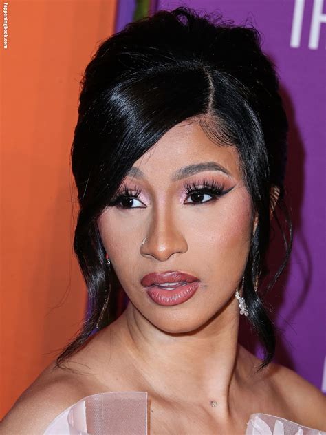 Cardi B Iamcardib Nude Onlyfans Leaks Fappening Page 31