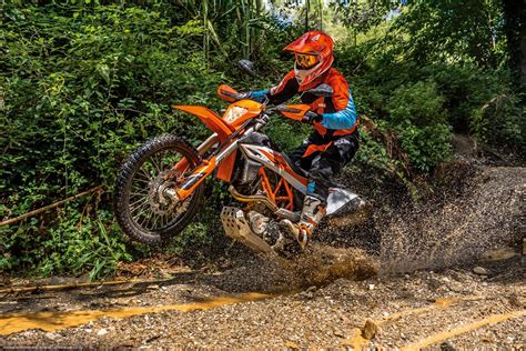 New Ktm Smc R Ktm Enduro R Released Ktm Press Center