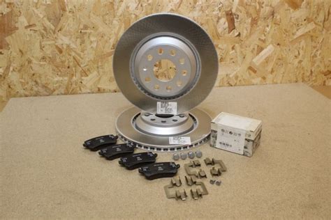 Vw Passat R Rear Mm Brake Discs And Pads Kit New Genuine Vw Parts