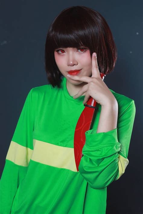 Chara cosplay