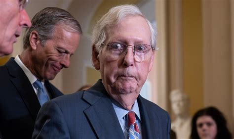 Mitch Mcconnell Health Senate Leader Faceplanted On A Plane