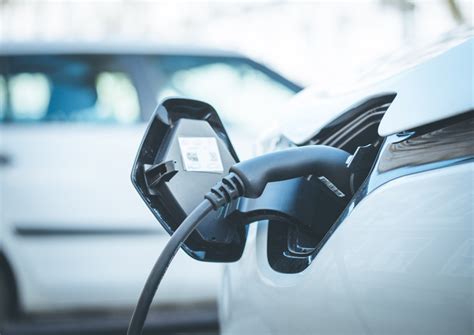 Assicurazione Auto Elettrica Quanto Si Risparmia Tech Motori