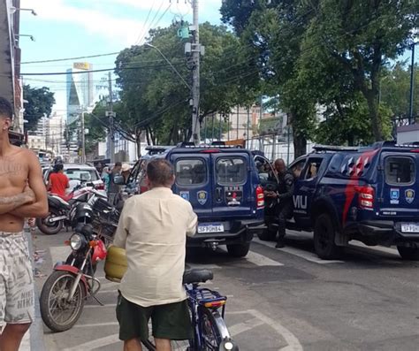 A Gazeta Tiroteio No Meio Da Rua Termina Em Morte Em Vila Velha