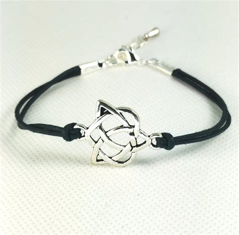 Celtic Knot Bracelet, Irish Trinity , Bracelet With Charms, Bracelet ...