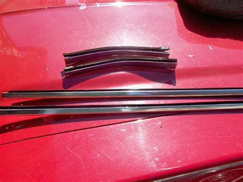 70 72 Cutlass Supreme B85 Chrome Beltline Trim