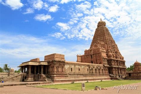 Brihadeeswara Temple In Tanjore Tamil Nadu India Oldest And Posters