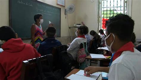 Unesco hace llamado de urgencia a América Latina y el Caribe para recuperar la educación tras la