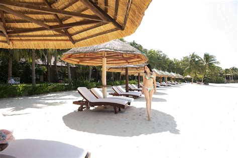 Hoa hậu Giáng My diện bikini ở tuổi 48 khoe body nuột nà chẳng kém cạnh bất cứ mỹ nhân Vbiz nào