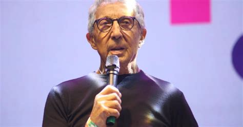 Koka Empresário Abilio Diniz está internado pneumonia