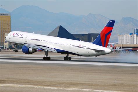 delta airlines boeing 757-300 first class - Laquita Leal