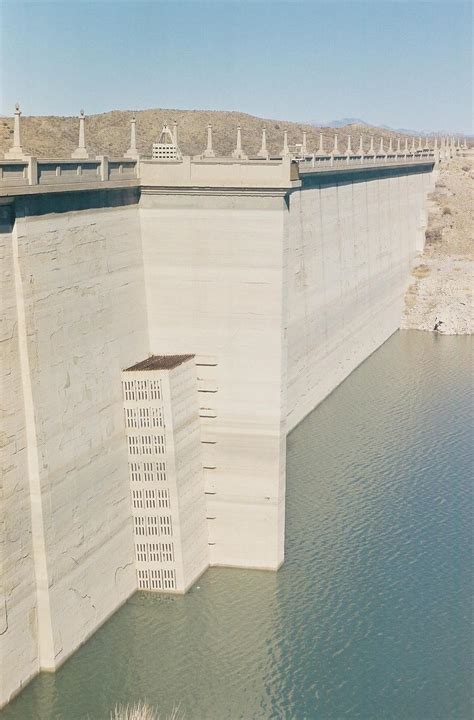 Elephant Butte Dam (Elephant Butte, 1916) | Structurae