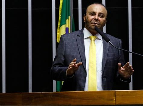 STF permite regime semiaberto a ex deputado condenado por corrupção