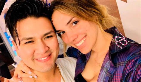 Deyvis Orosco Y Cassandra Sánchez Historia De Amor Con Su Novia Cómo