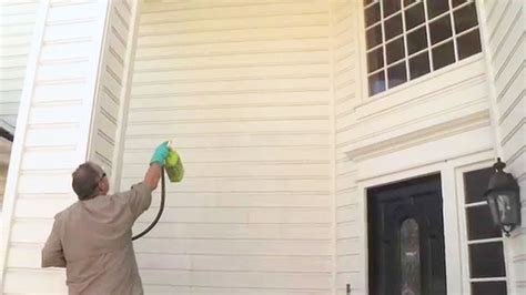 How To Wash Vinyl Siding Like A Professional