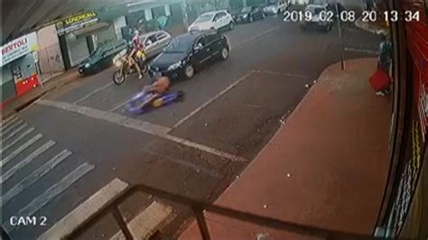 V Deo Homem Que Fugiu Da Pm Kart Em Sarandi Deixa A Pris O Ap S