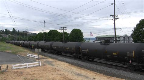 Bnsf With Csx Lead An Oil Train Old Town Tacoma Wa W Canon