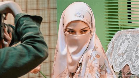 Neelofa