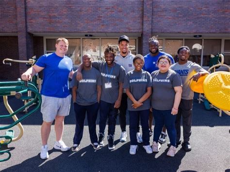 Ny Giants Help Bring New Fitness Center To Newark School Newark Nj Patch