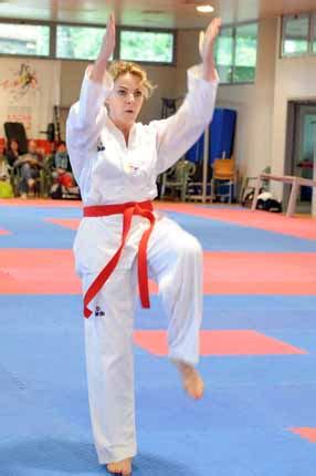 Claudia Gerini Cintura Nera Di Taekwondo Federico Zampaglione Stai