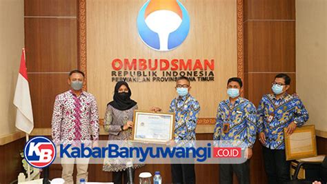 Raih Nilai Tertinggi Ombudsman Jatim Serahkan Rapot Kepatuhan