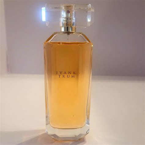 Ivanka Trump Eau De Parfum Spray 3 4 Oz Unboxed 90 Full Perfume EBay