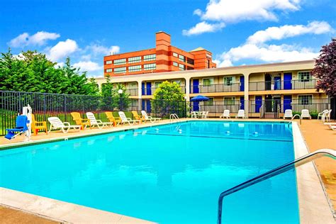 Days Inn Towson, MD - See Discounts