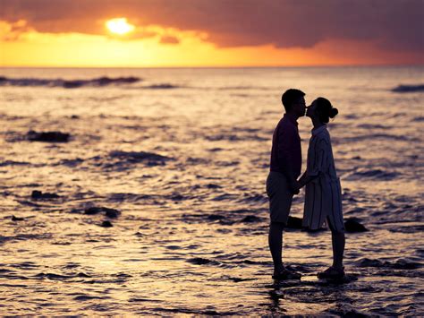 Beach Sunset Romantic Love Couple Valentines Day 5K Preview ...