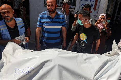 Israel demite dois oficiais após morte de trabalhadores humanitários em