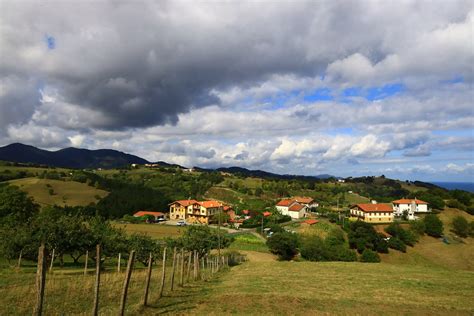 Itxaspe Nubes Y Claros Soleado Eitb Eus Flickr